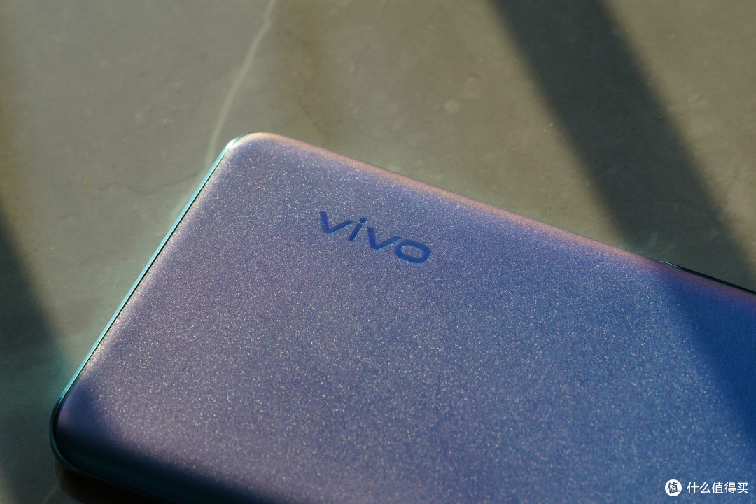 千元的狂,续航的王——VIVO T1
