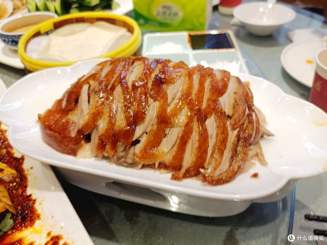 这桌升学宴,是家长对孩子升学的用心,20多道菜,根本吃不完