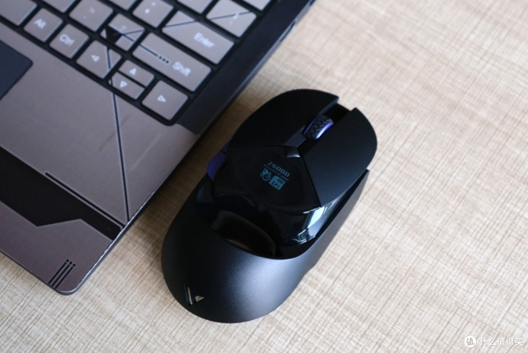 雷柏VT960 Pro:4K加持,“超跑”鼠标新升级!