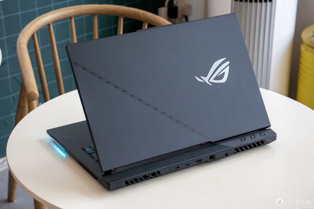 AMD又又放大招？！——ROG 魔霸7Plus超能版（R9 7945HX3D）
