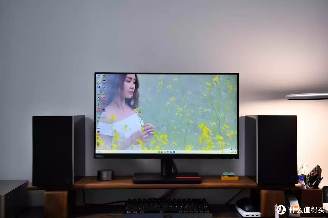 Type-C反向100W充电，扩展超薄笔记本接口：联想ThinkVision P24h-30显示器