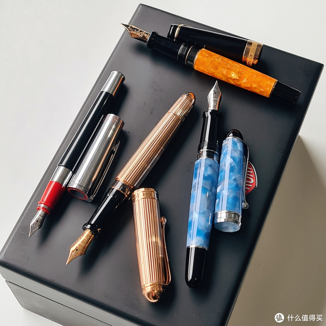 笔身尽带玫瑰金:奥罗拉88一百周年纪念笔