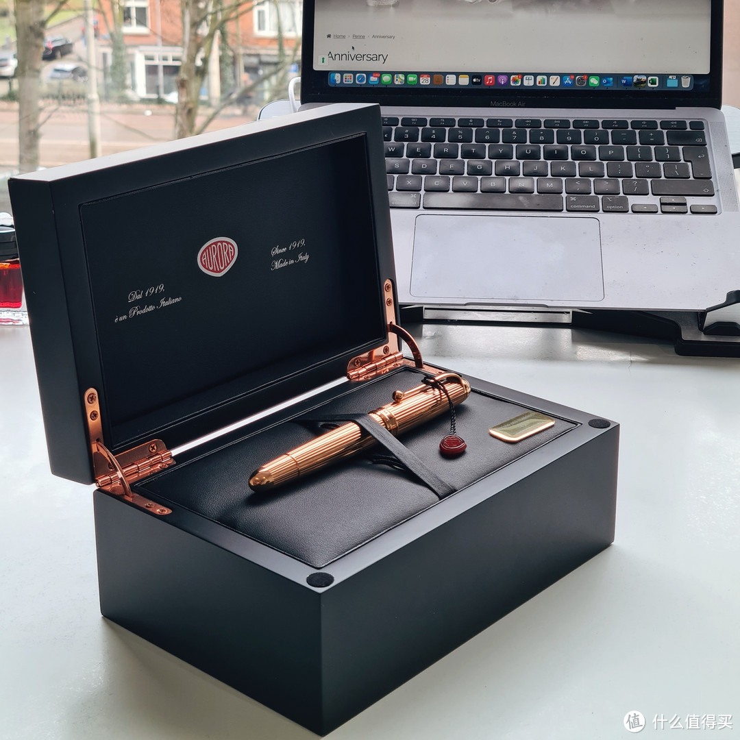 笔身尽带玫瑰金:奥罗拉88一百周年纪念笔