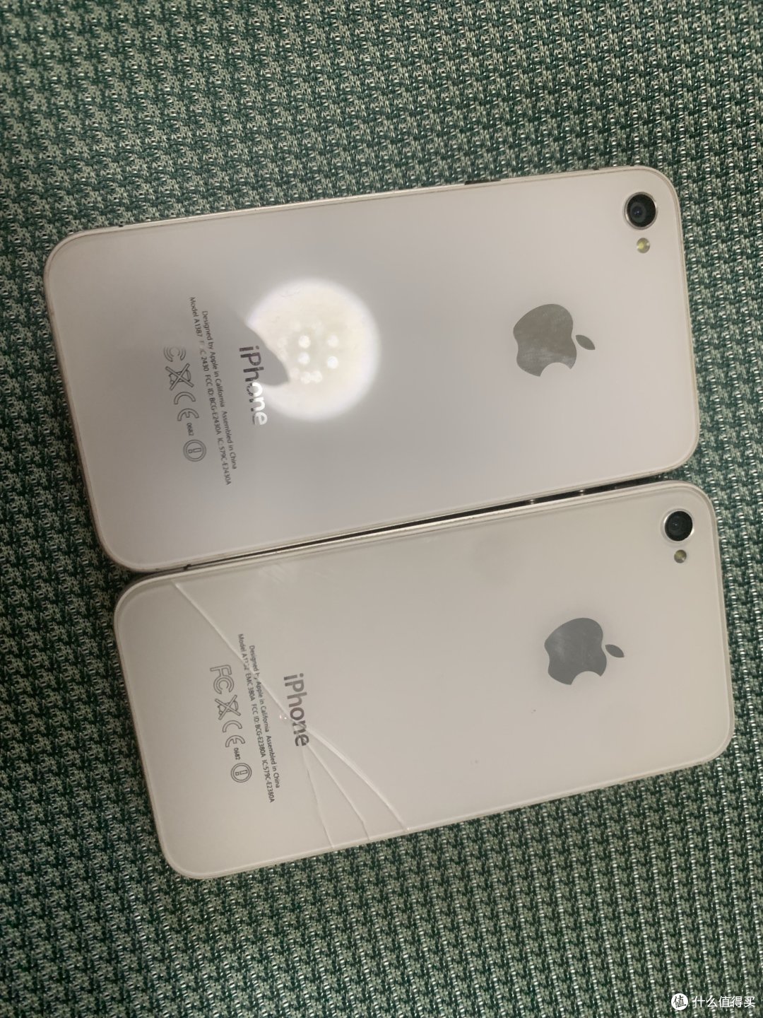如何用两个iphone4自己做了一个折叠屏手机?