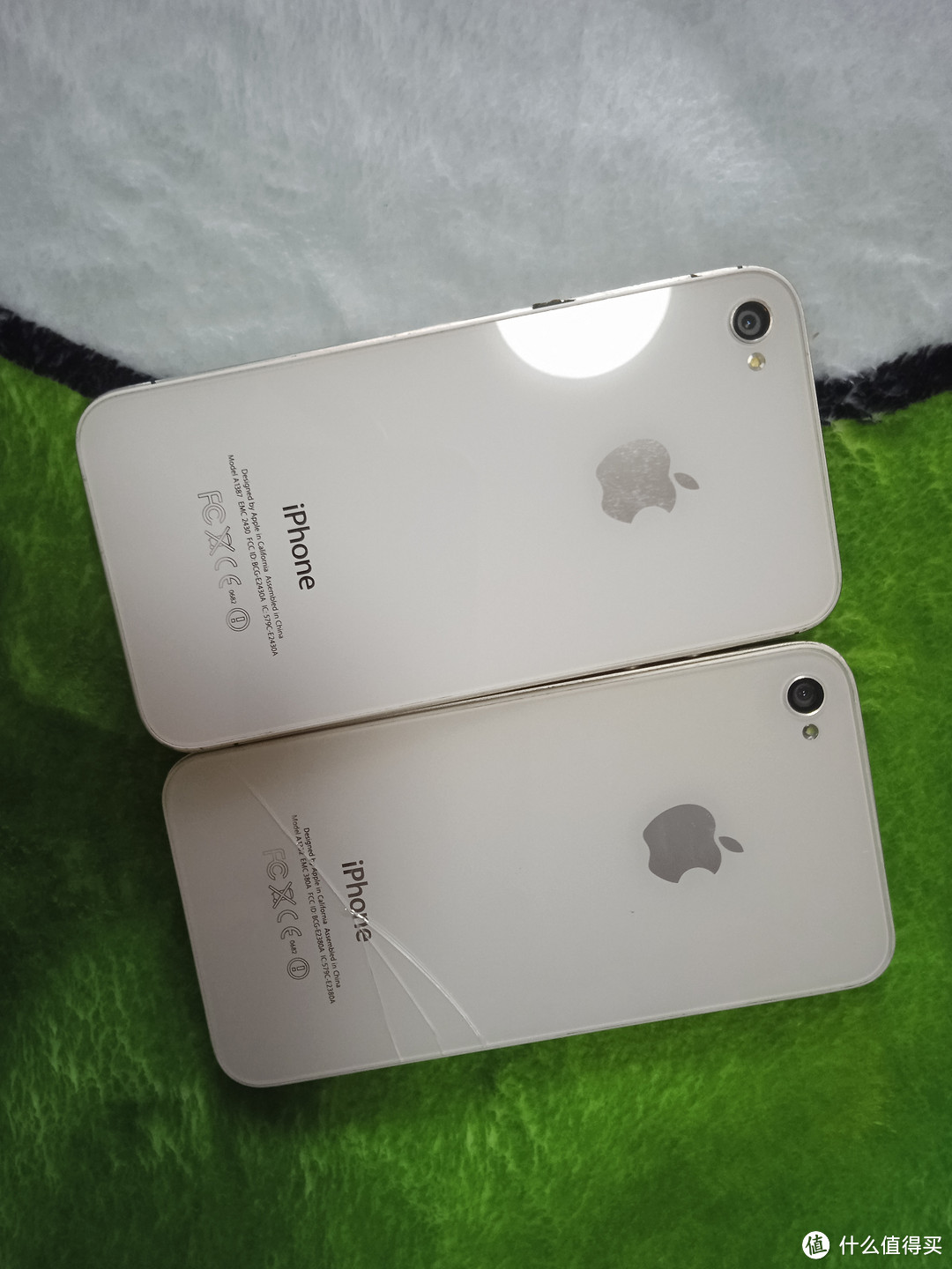 iphone4和4s组成一个折叠屏手机