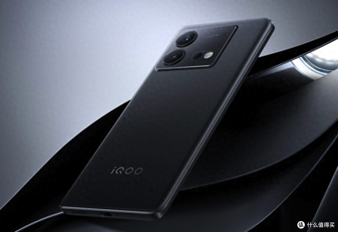 16GB+512GB+骁龙8Plus,120W旗舰跌到2899元,有力反击红米