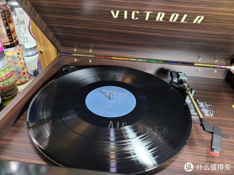 赏心悦目，玩法丰富！Victrola Empire六合一多功能黑胶复古留声机