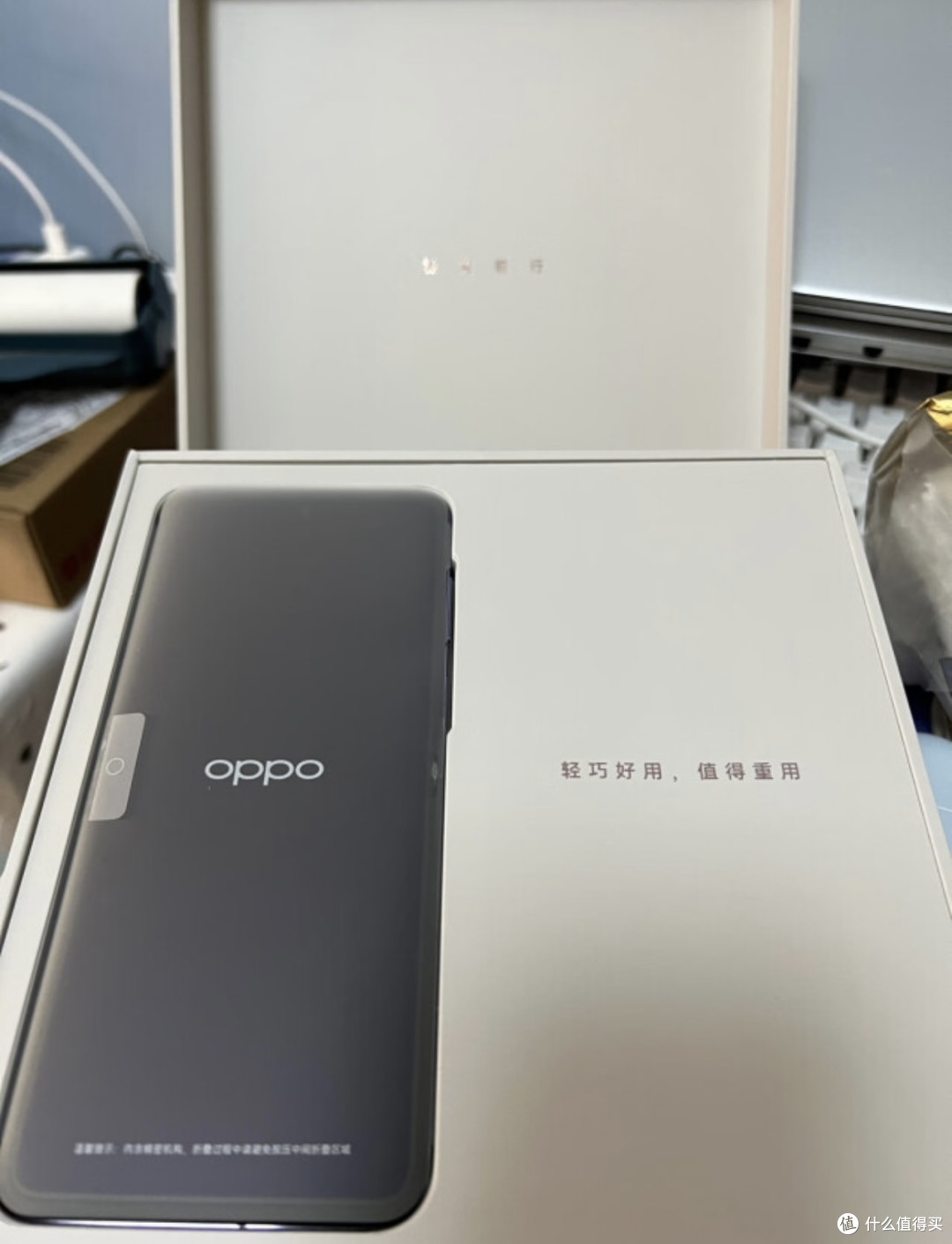 超酷便携】OPPO Find N2 Flip:翻盖手机新时代!