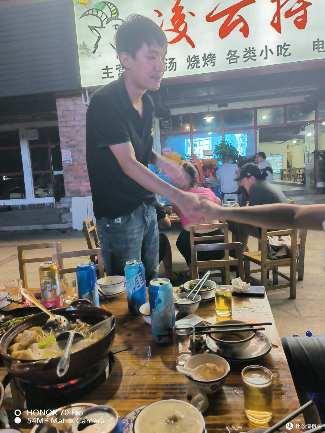 宵夜不能吃太多,容易肥