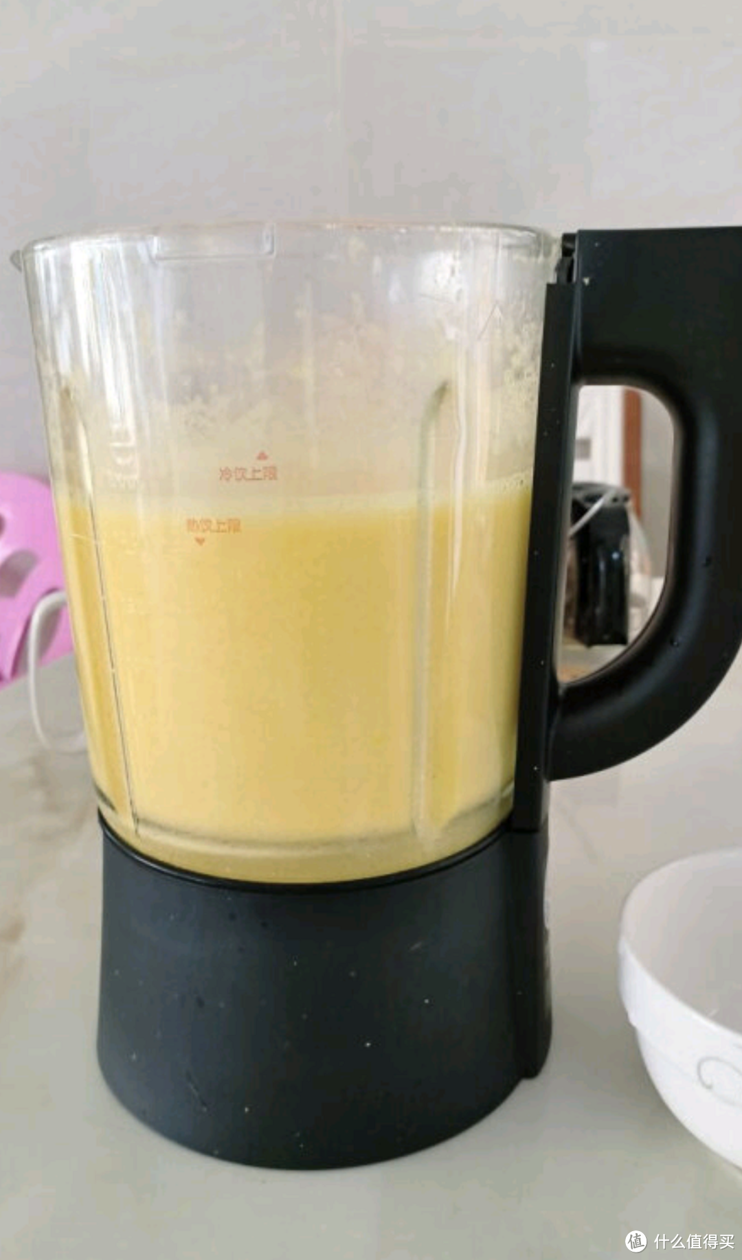 榨汁机可以榨玉米汁水。