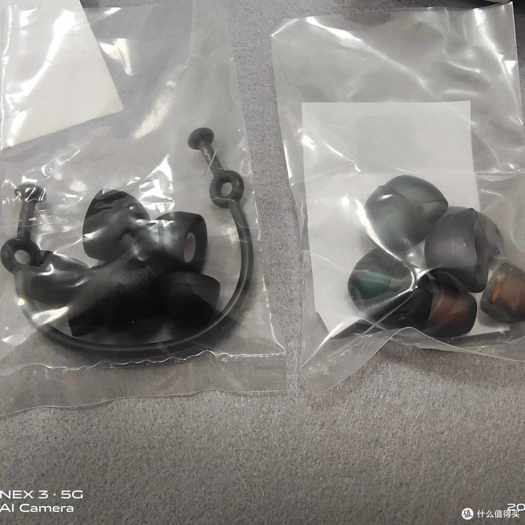 想要在游泳中享受音乐?Sony ws-413 带你进入音乐的海洋!