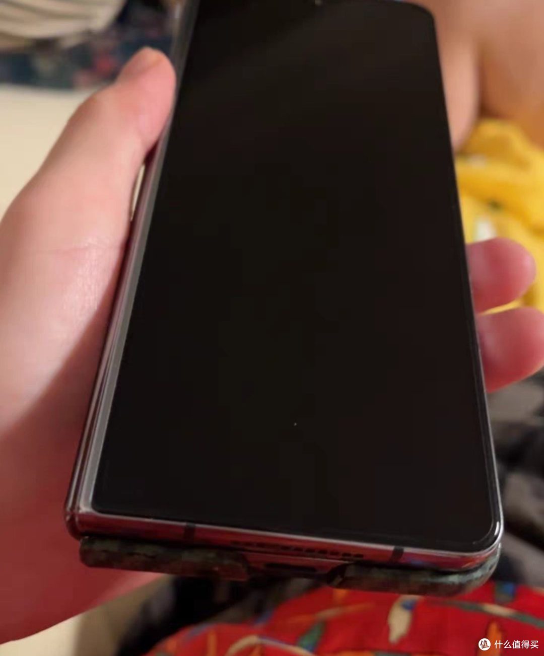 选购三星折叠屏手机是一个需要仔细考虑的过程,以下是一些选购攻略