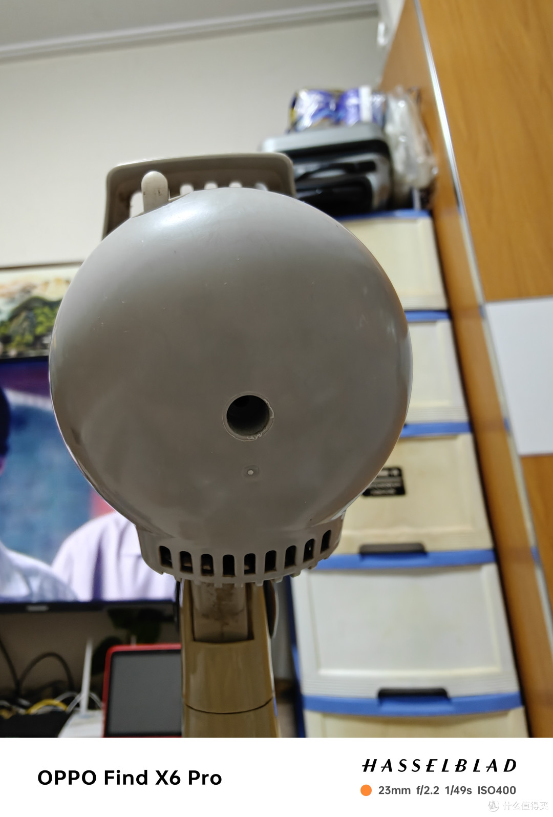 BNN排气扇发现启动困难,拆开清洗之后恢复正常;同时也把电风扇的电容换了,满血复活。
