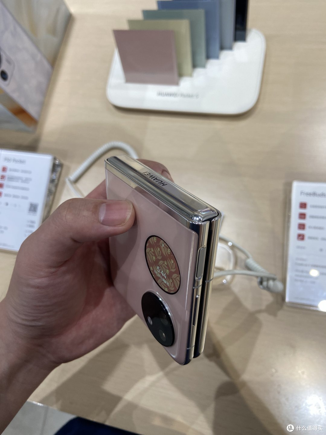 本来想去看看华为mateX3的
