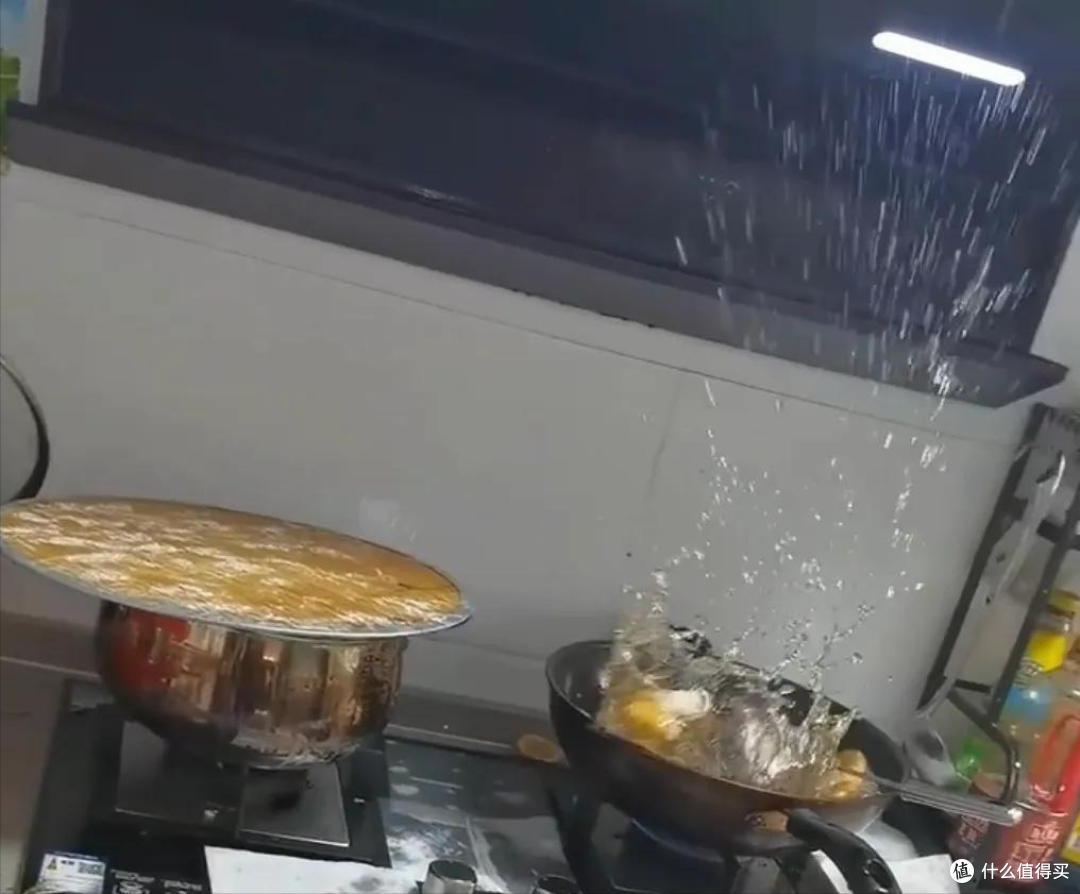 建议大家:千万别在厨房做这8件事,关乎安全!