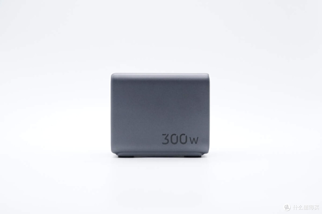 PD 3.1 闪充湃,开启闪充新时代,绿联闪充湃 300W 氮化镓充电器评测