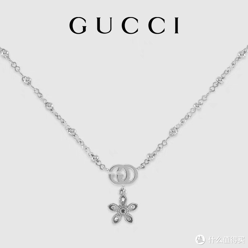 奢华珠宝？还是潮流饰品？看看这款 Gucci 项链!