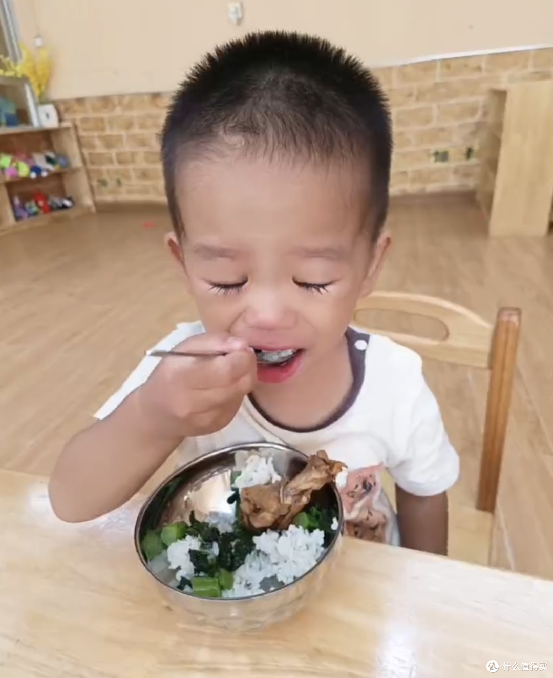 积木可以帮助小孩开发大脑