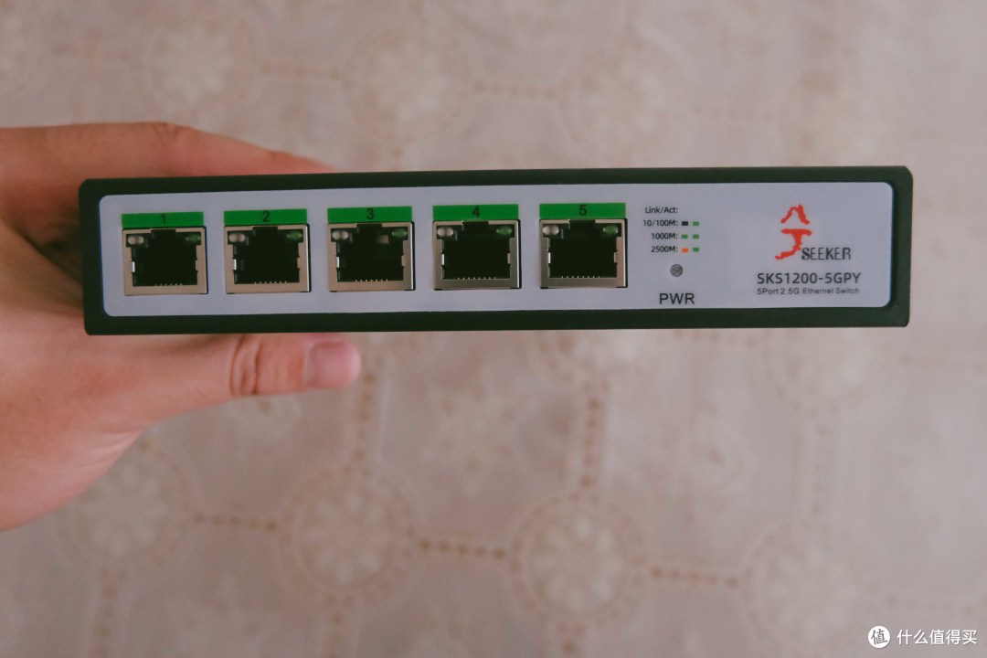 简单易上手,千元级值得入手的家用NAS:极空间Z2 Pro