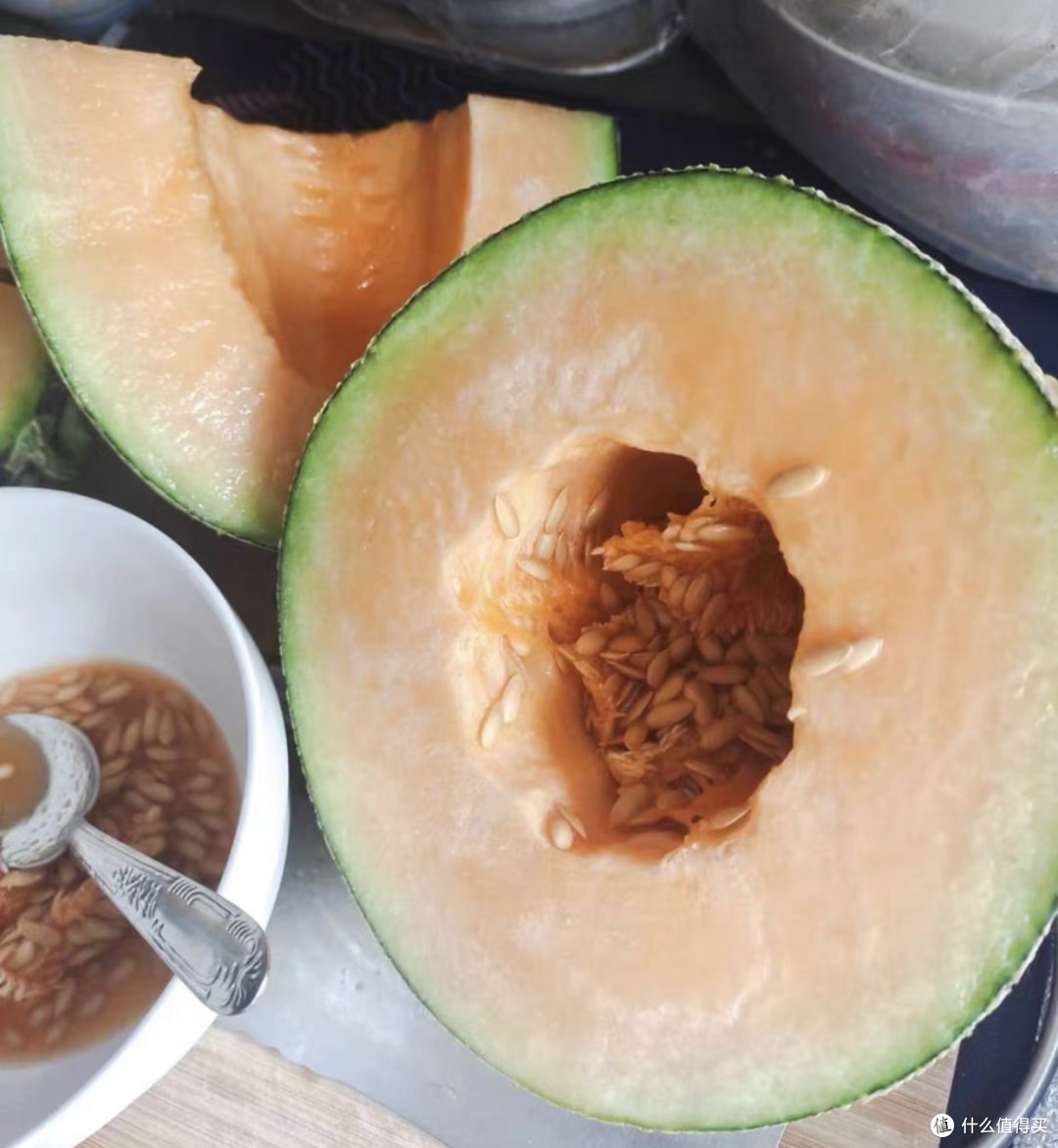 新疆哈密瓜:甜美可口,吃货必备!