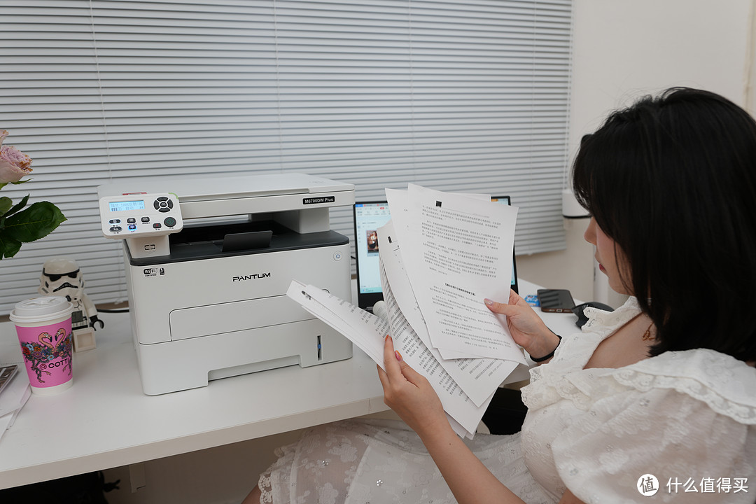 每分钟30张！奔图M6700DW Plus黑白激光打印机，自动双面打印，复印彩扫远程一体，给你畅快的打印体验！