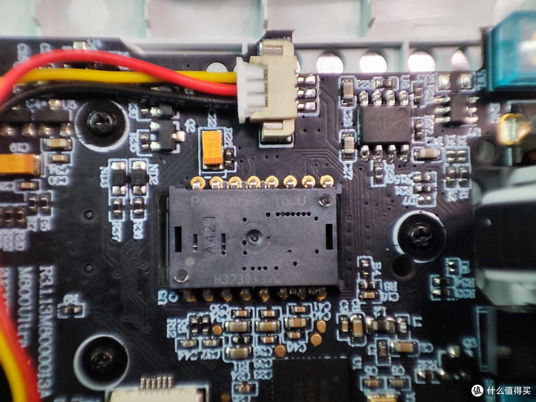 多彩M800Ultra:毒蝰V2Pro终极平替?续航和极致轻量化任你选择!
