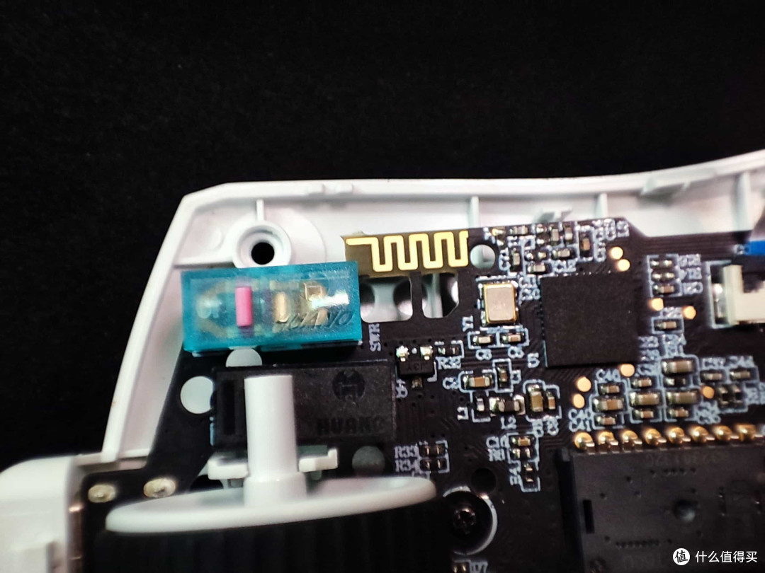 多彩M800Ultra:毒蝰V2Pro终极平替?续航和极致轻量化任你选择!