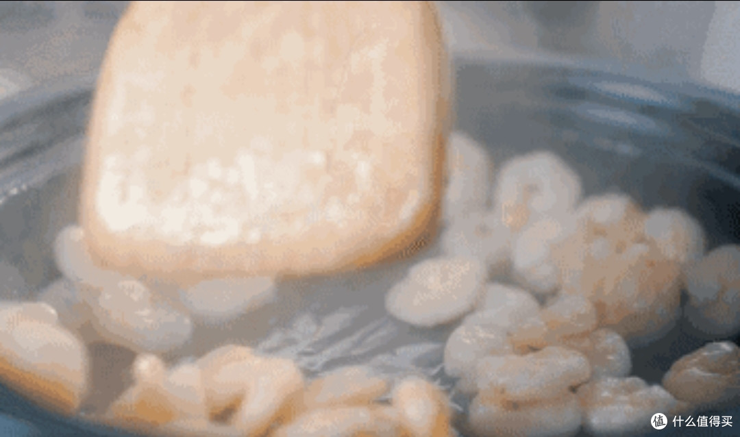 吃一口就爱上它，简单易做的丝瓜虾仁，竟是酒店爆款!(口语风格，信息量丰富，句式简单)