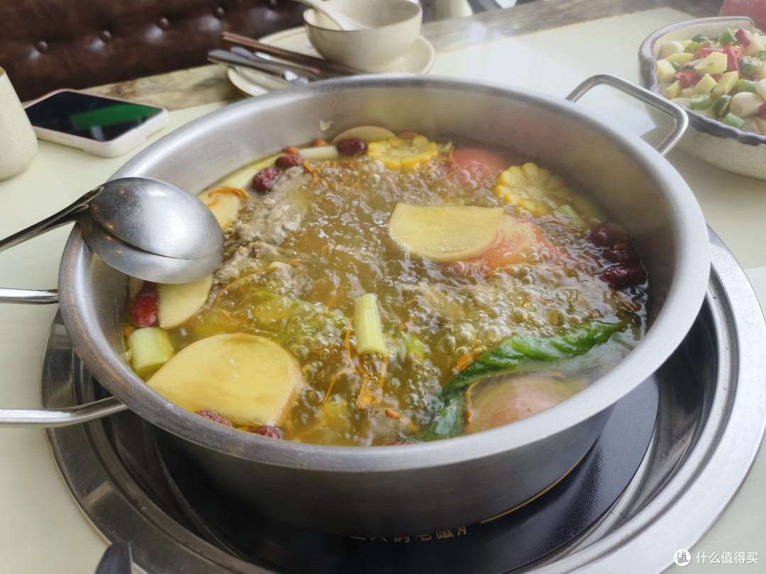 吃辣还想养生?川菜加清汤牛肉火锅!
