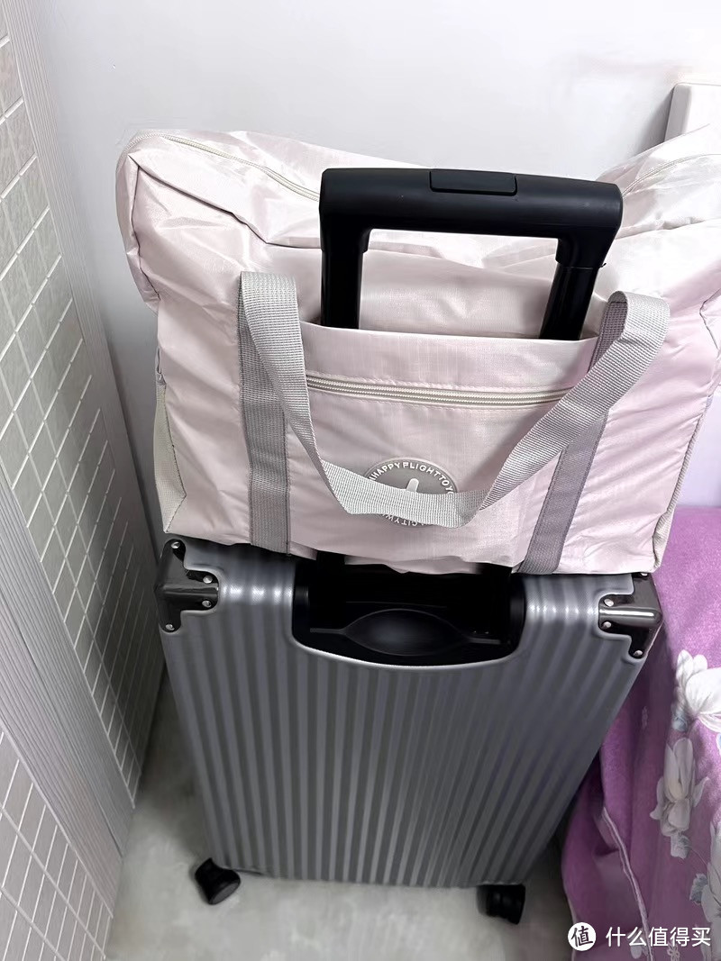 【开学季必备】超大容量防水行李包，轻松装下学生生活！