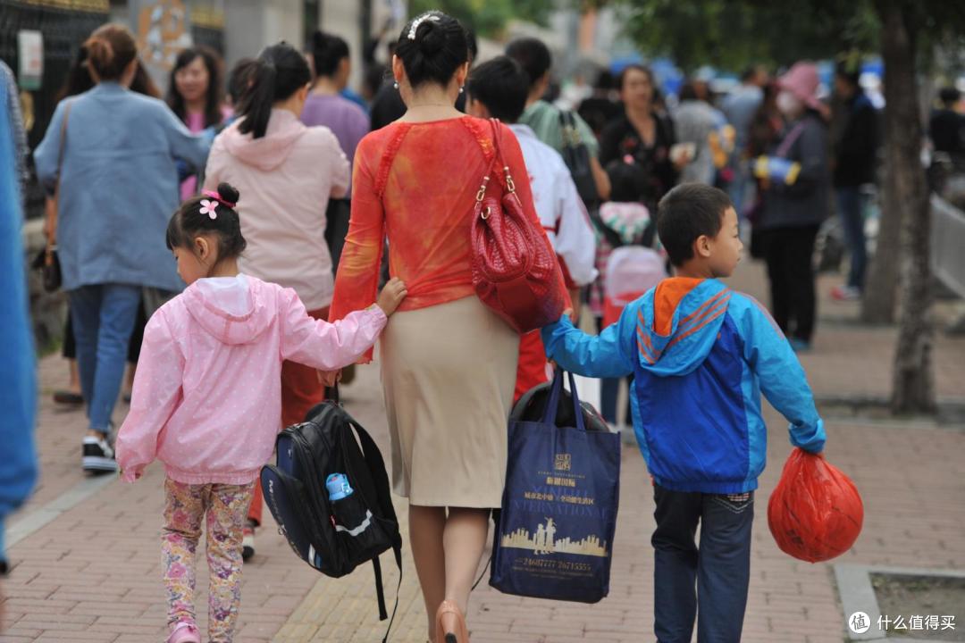 新学期,新气象!看看这些开学新姿势,让你成为校园的焦点!