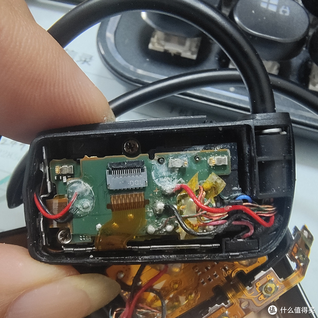 想要在游泳中享受音乐?Sony ws-413 带你进入音乐的海洋!