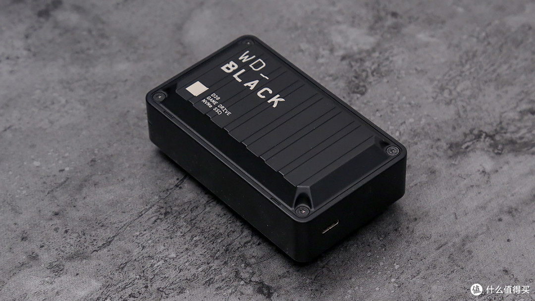 西部数据WD_BLACK D30移动固态硬盘评测:小而强,快而稳