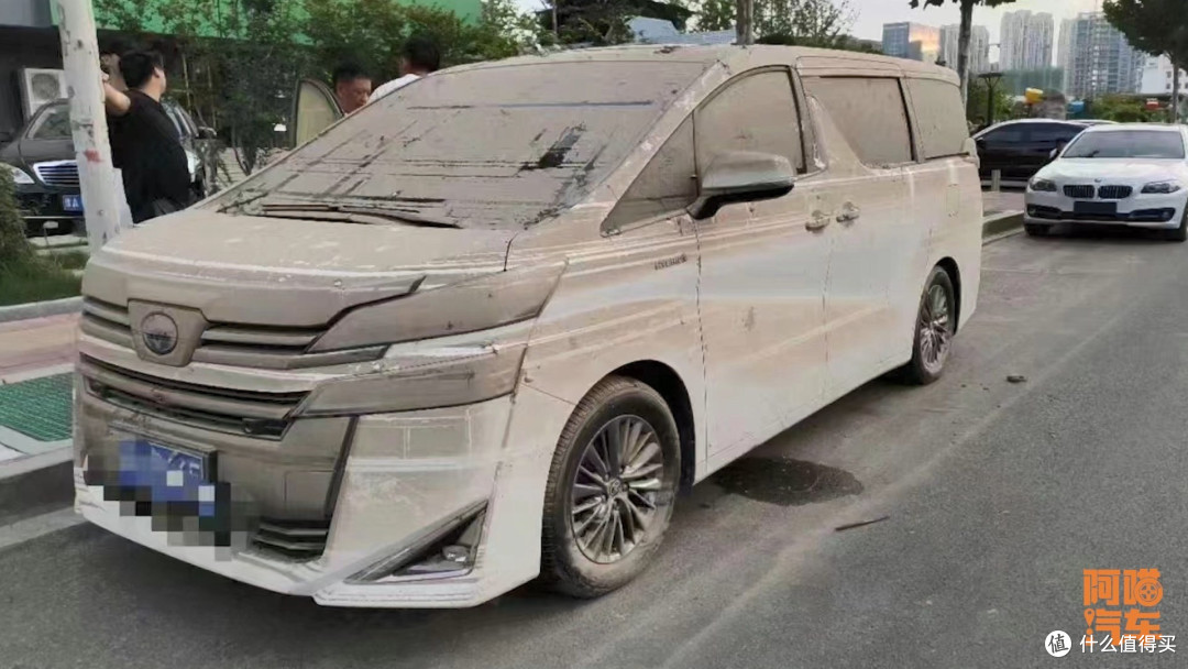 水淹豪车烂便宜,可以买来过瘾吗?听我一句劝,你八字可能不够硬