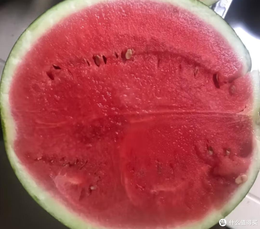 夏日水果当然少不了我最喜欢吃的西瓜啦