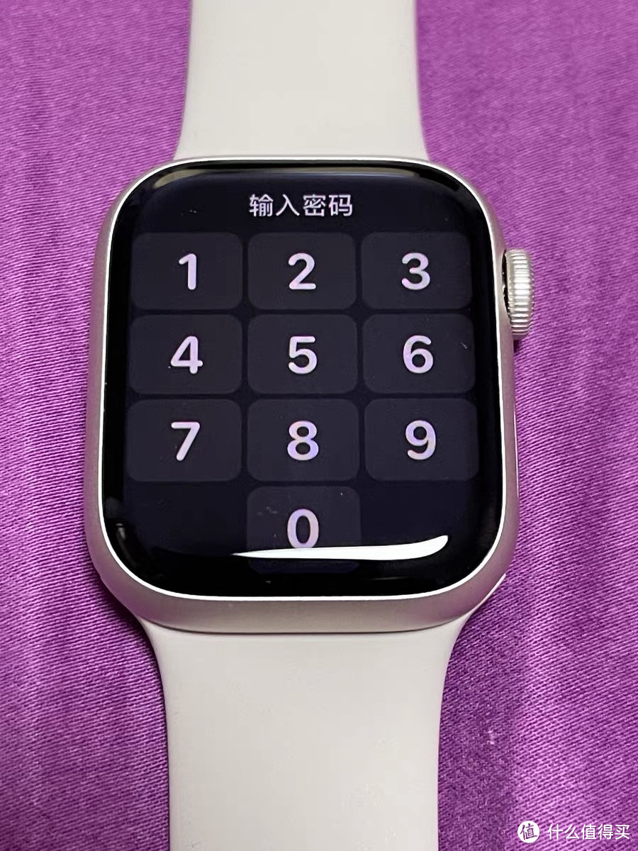 苹果 Series 8 智能手表值得入手吗