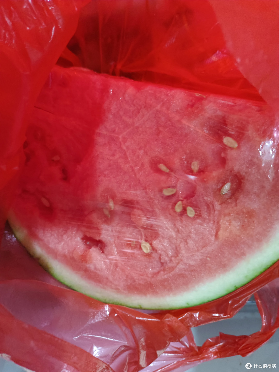 夏天,阳光炙热,汗水淋漓,一切都被热浪席卷。