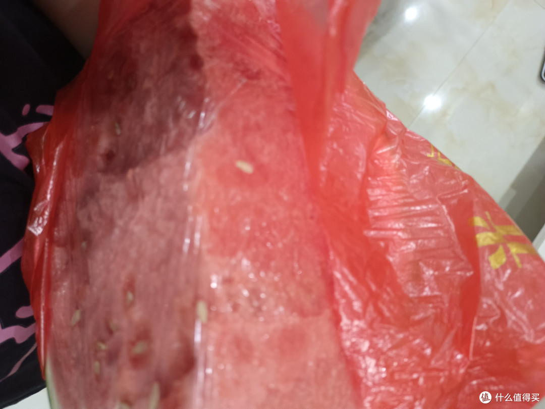 夏天,阳光炙热,汗水淋漓,一切都被热浪席卷。
