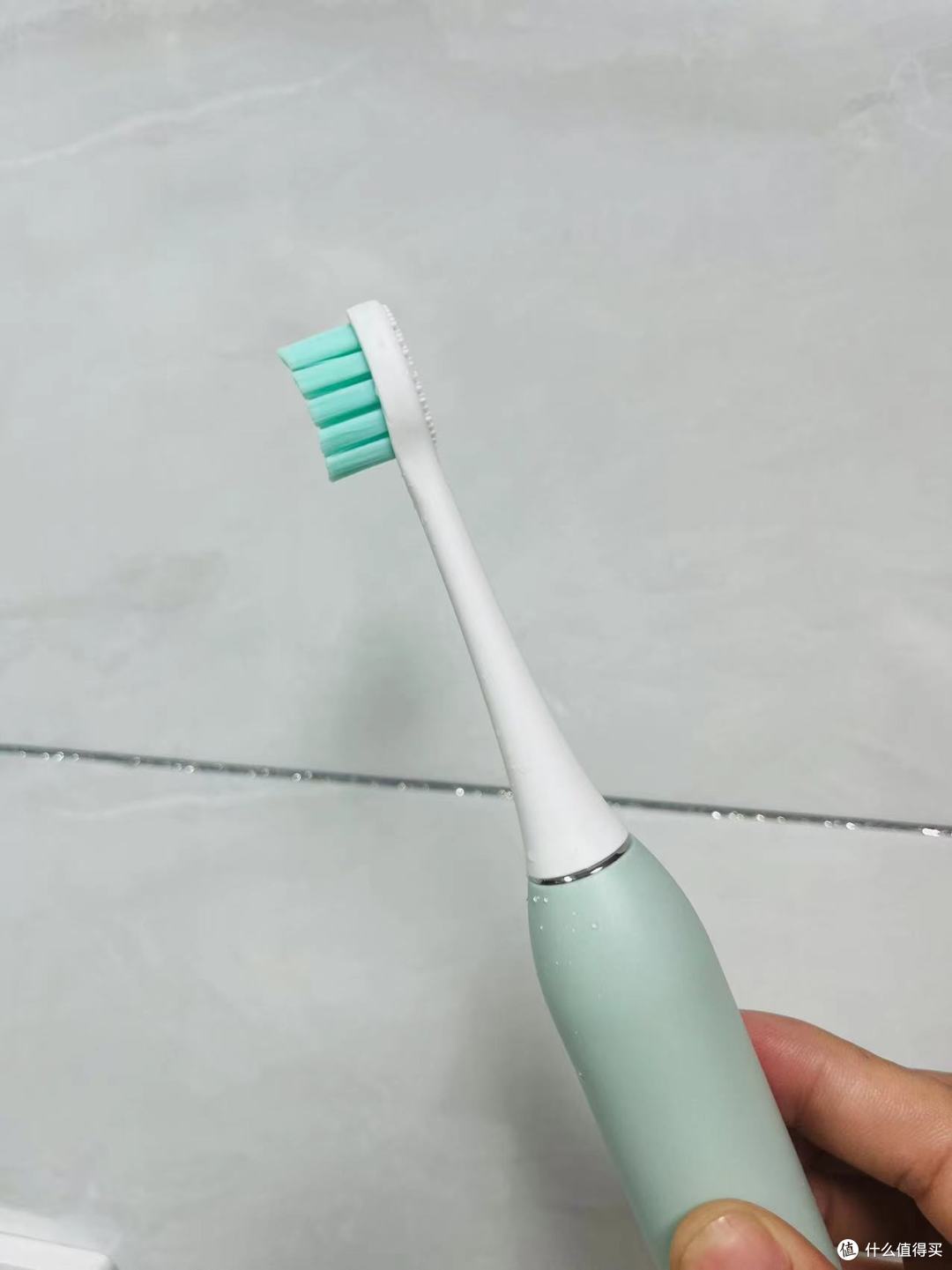 同同家电动牙刷:一款性价比超高的家庭首选