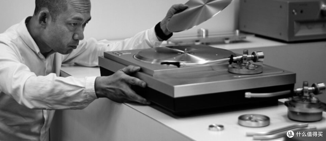 耳机的六边形战士Technics AZ60M2
