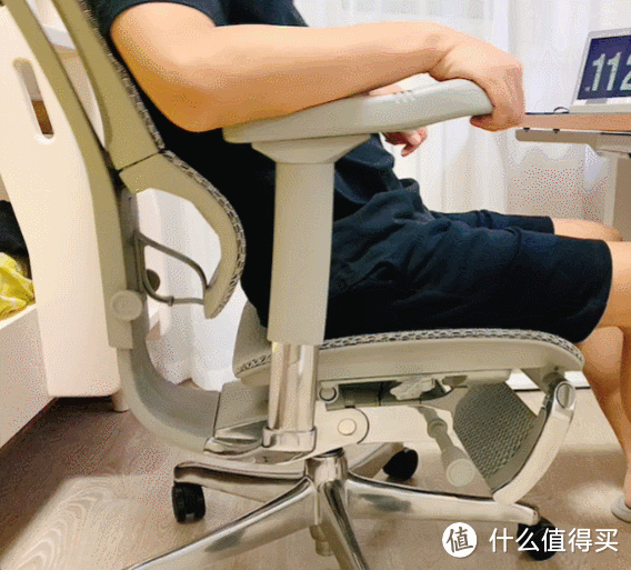 颜值出众、极度舒适的人体工学椅终于被我找到了，Ergonor保友优旗舰 2代人体工学椅使用体验
