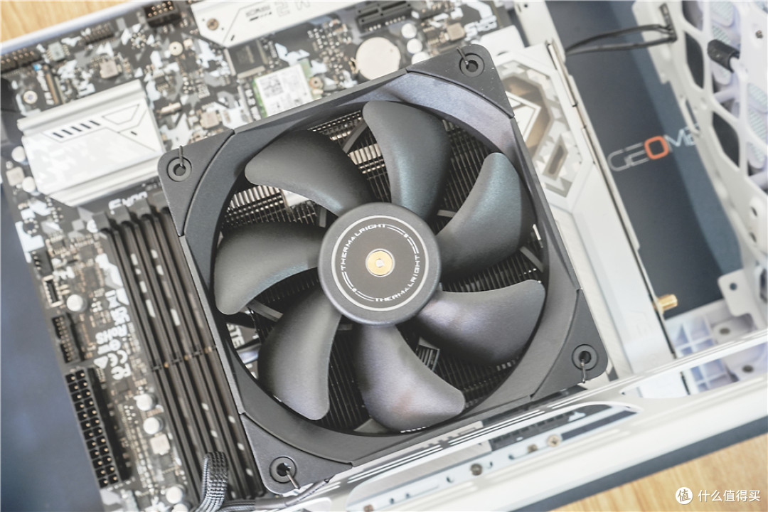 几何未来Model2方舟机箱+13600K+B760M钢铁传奇+索泰3060月白显卡装机