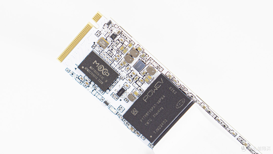 斥资1499升级固态硬盘，光威弈 4Tb PCIe4.0 SSD当游戏盘有多爽！