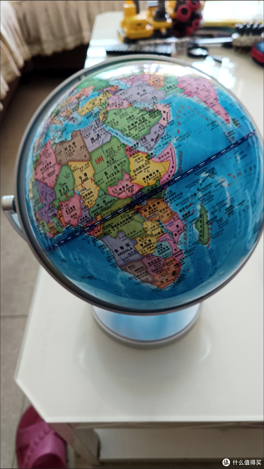 开学季到了学地理的同学呢一定要备上这样高清的地球仪，方便我们观察世界地图