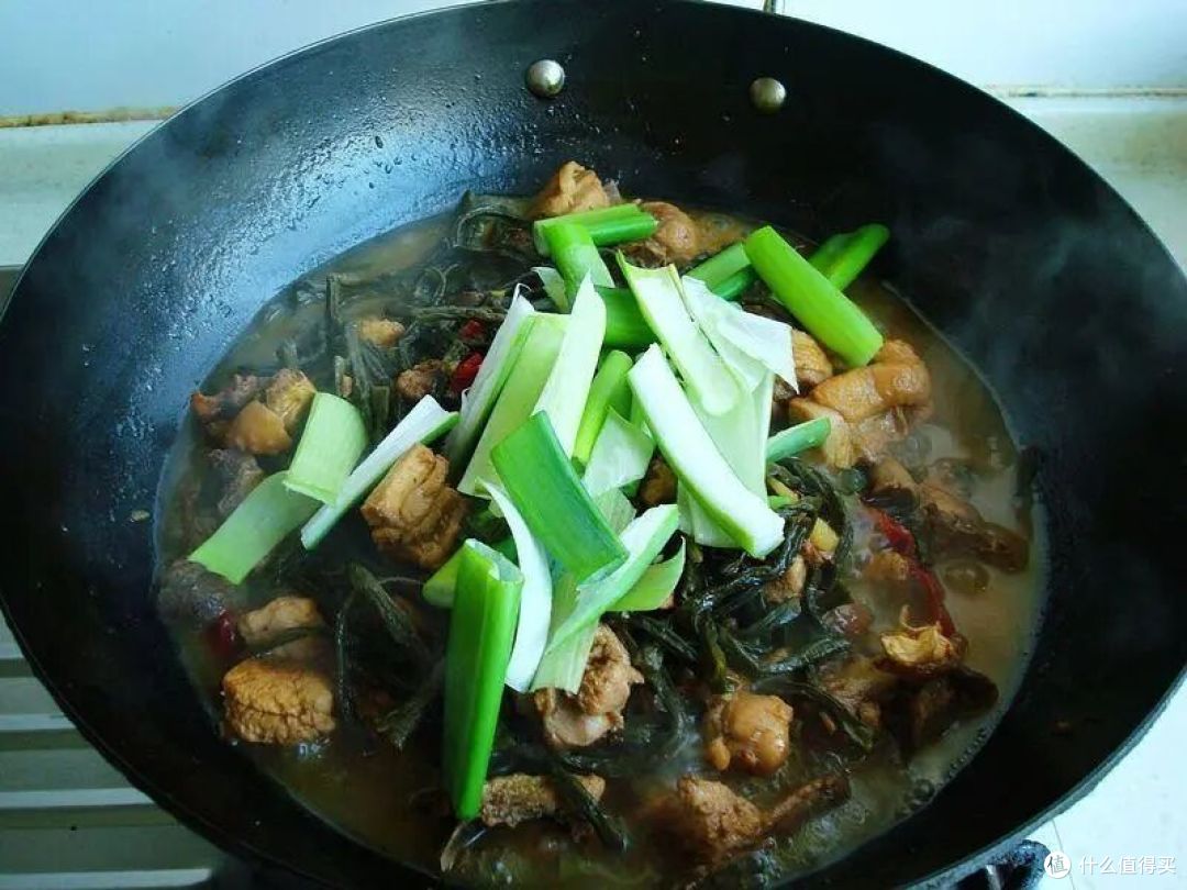 家有干豆角的就这样吃,不干不柴了,汁多又鲜美,比肉都香