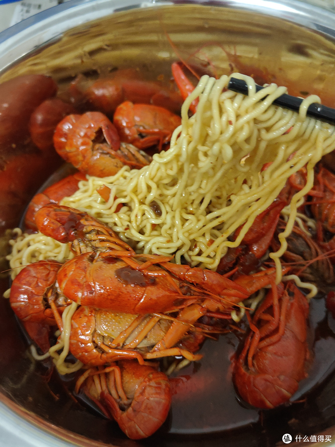 龙虾拌面：让味蕾狂欢的极致美味！