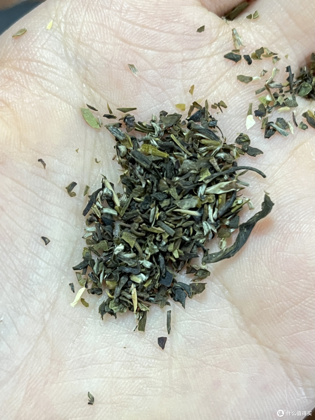 茉莉高碎是一款非常时尚潮流的茶叶产品
