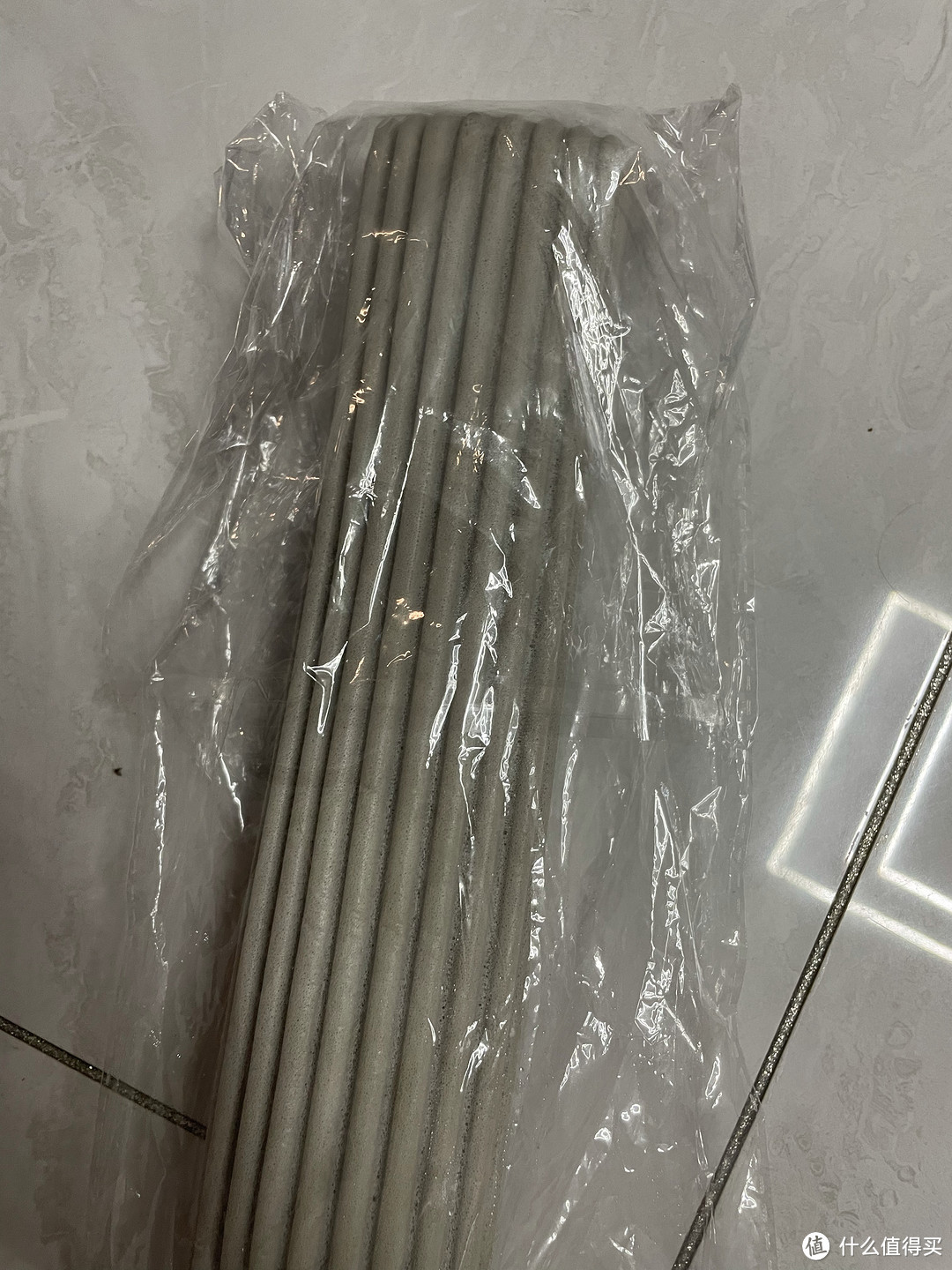 对折挤水拖把:让你的清洁工作变得轻松愉快!