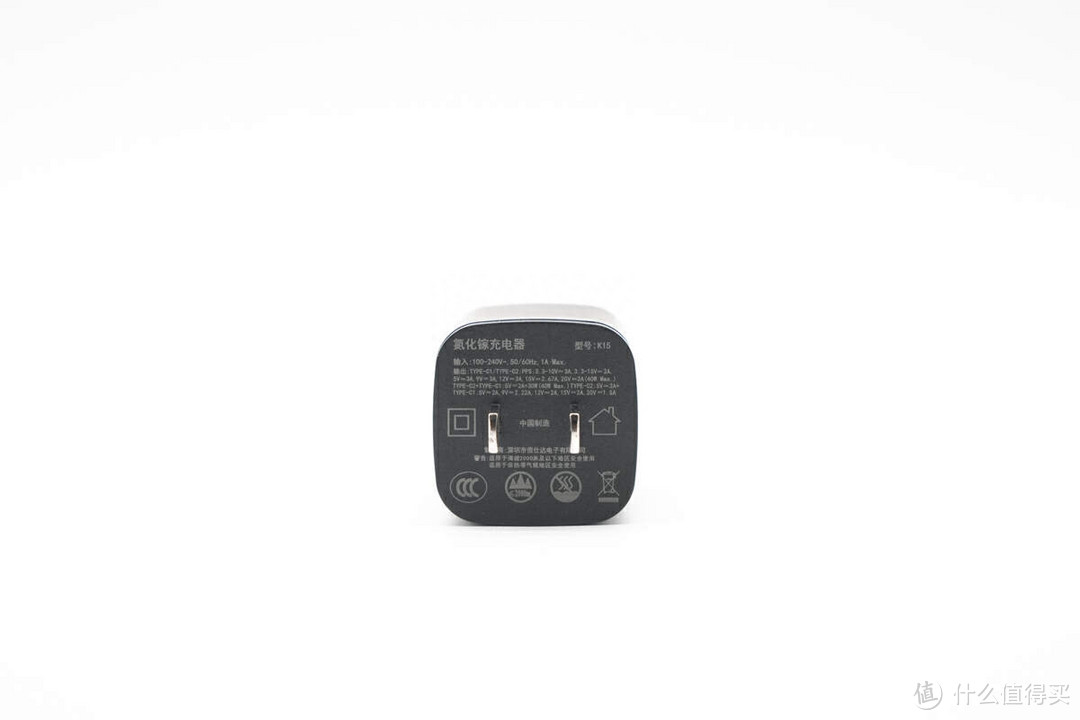 实时了解设备充电,LED 功率显示屏,倍仕达 40W 双Type-C充电器评测