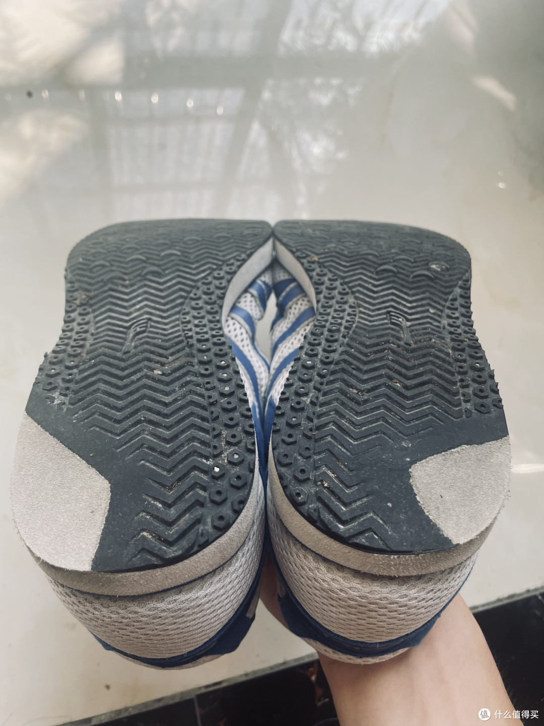 这是第二双MR3515的图片